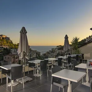 hotel-villa-argentina.hotelitalianriviera.com/
