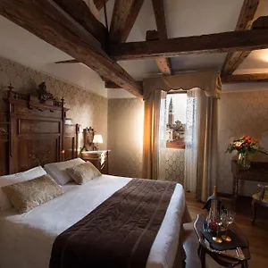 palazzo-bembo.hotelslidodijesolo.com/