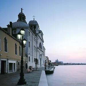 bauer-palladio-hotel-spa.hotelslidodijesolo.com/